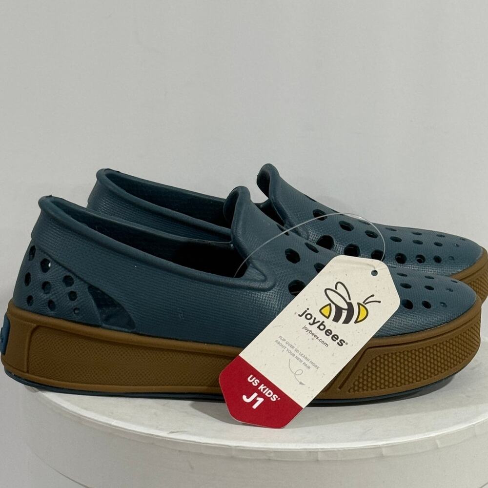 Joybees Kids Skate Sneaker Slip On EVA Water Shoe Blue Brown Sz J1 NWT